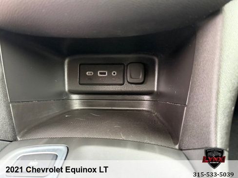 Used 2021 Chevrolet Equinox LT image 26