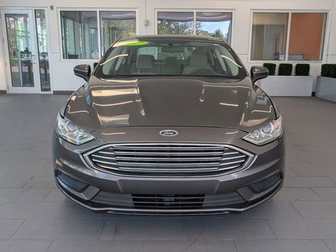 Used 2017 Ford Fusion S image 2