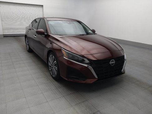 Used 2023 Nissan Altima 2.5 SL FWD image 13