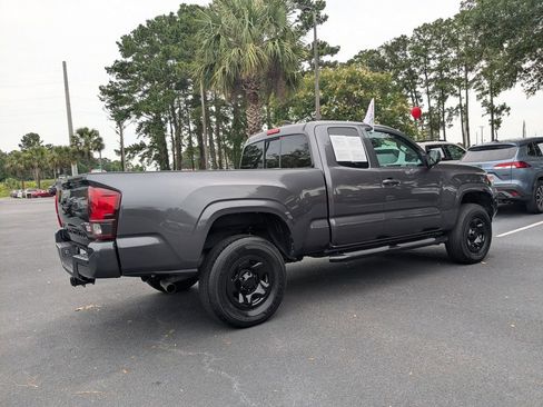 Used 2023 Toyota Tacoma SR RWD image 5