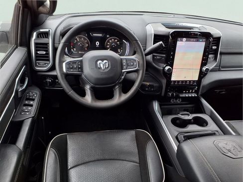Certified 2025 RAM 2500 Laramie AWD/4WD image 12