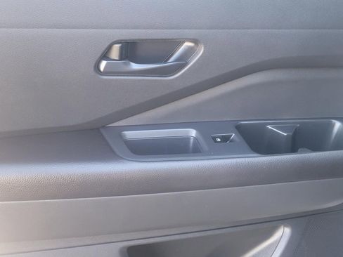 Used 2024 Nissan Pathfinder SV AWD/4WD image 14