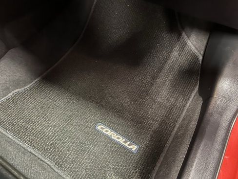 Used 2019 Toyota Corolla L image 27