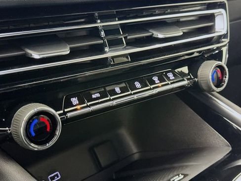 New 2026 Chevrolet Traverse LT w/ Driver Confidence Package image 18