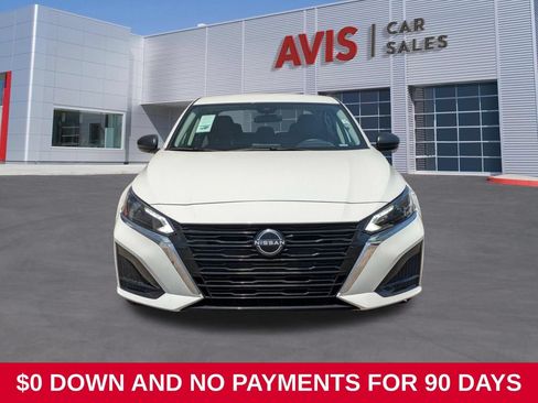 Used 2025 Nissan Altima 2.5 SV AWD/4WD image 2