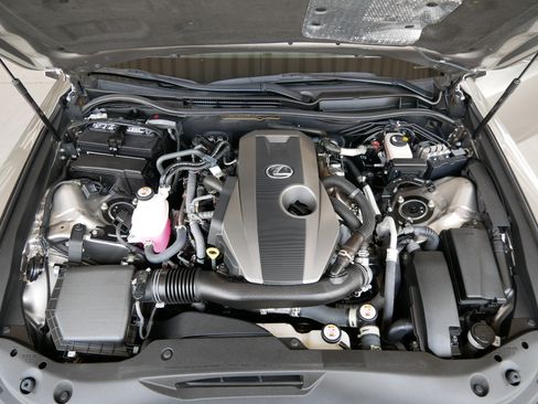 Certified 2021 Lexus IS 300 w/ Comfort Package image 23
