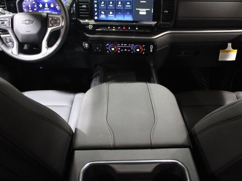 New 2026 Chevrolet Silverado 2500 LTZ w/ LTZ Plus Package AWD/4WD image 32