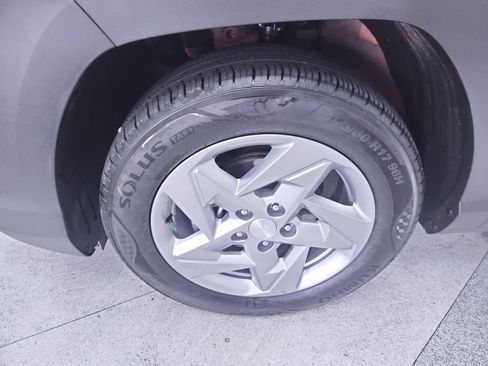 Used 2025 Hyundai Kona SE image 10