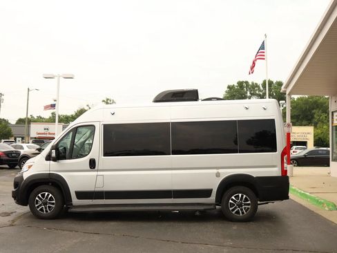 Used 2024 RAM ProMaster 3500 w/ Leather Interior Group FWD image 8