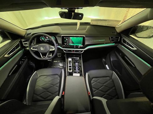 New 2026 Volkswagen Atlas Peak Edition AWD/4WD image 12