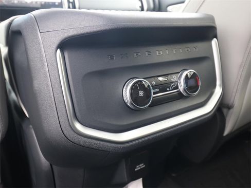 New 2025 Ford Expedition Max Active image 14