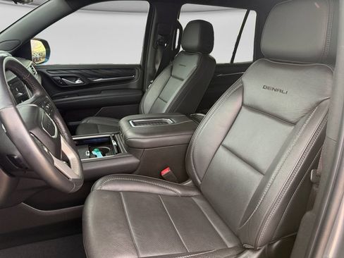 Used 2022 GMC Yukon Denali w/ Denali Premium Package AWD/4WD image 23