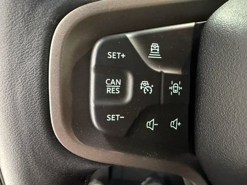 Used 2025 Ford Bronco Outer Banks AWD/4WD image 12