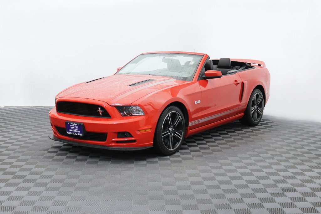 Used 2014 Ford Mustang GT Premium w/ Equipment Group 402A RWD image 6