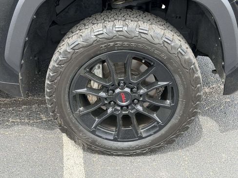 Used 2022 Toyota Tundra SR5 AWD/4WD image 25