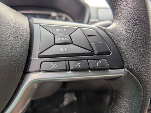 Used 2025 Nissan Altima 2.5 SV AWD/4WD image 26