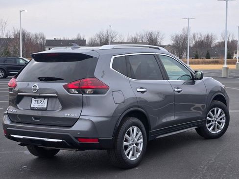 Used 2019 Nissan Rogue SV image 11