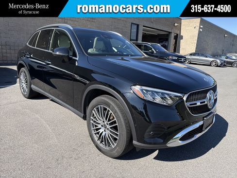 Certified 2025 Mercedes-Benz GLC 300 4MATIC image 1