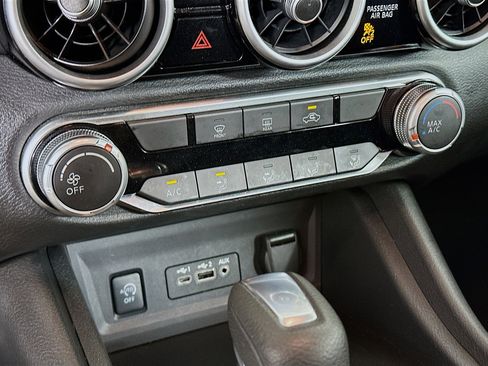 Used 2024 Nissan Sentra SV image 23