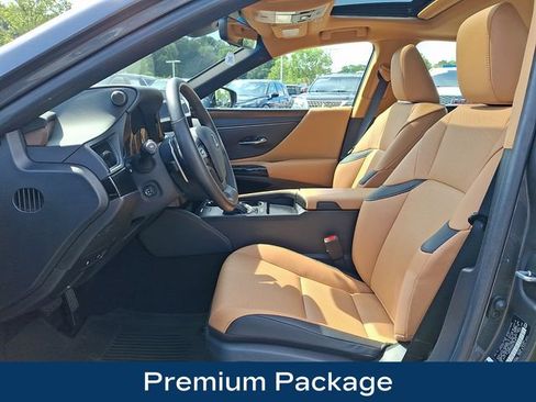 Used 2023 Lexus ES 350 w/ Premium Package FWD image 2
