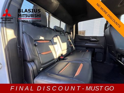 Used 2022 GMC Sierra 1500 AT4 w/ AT4 Premium Package image 13