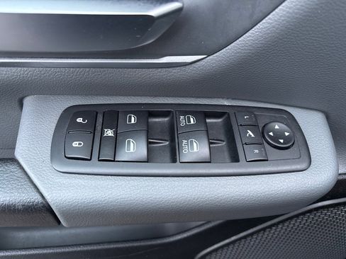 Used 2020 RAM 1500 Big Horn image 12