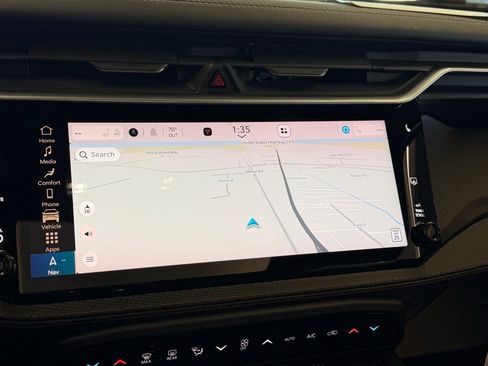 New 2026 Jeep Cherokee Overland image 18