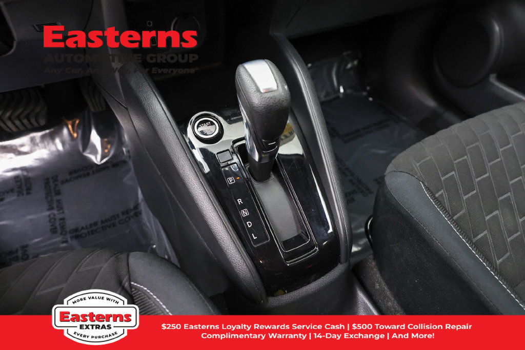Used 2022 Nissan Kicks S FWD image 13