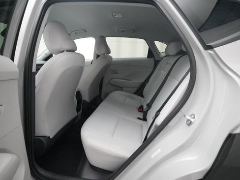 Used 2025 Hyundai Kona SEL AWD/4WD image 15