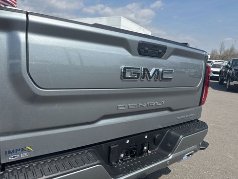 Used 2025 GMC Sierra 1500 Denali Ultimate image 35