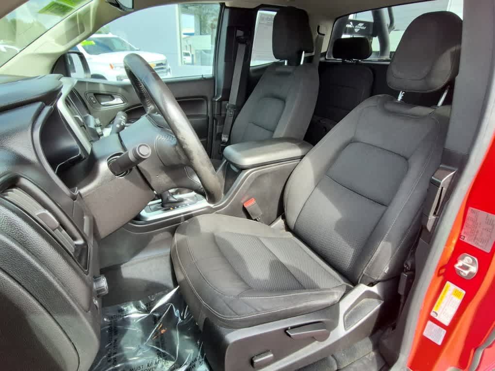 Used 2015 Chevrolet Colorado LT w/ LT Convenience Package RWD image 9