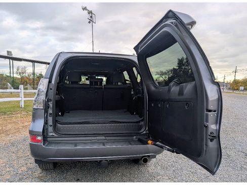 Used 2022 Lexus GX 460 Premium image 13