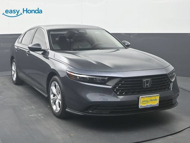 Used 2025 Honda Accord LX image 2