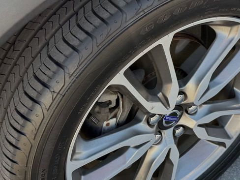 Used 2015 Volvo V60 T5 Cross Country w/ Protection Package image 12