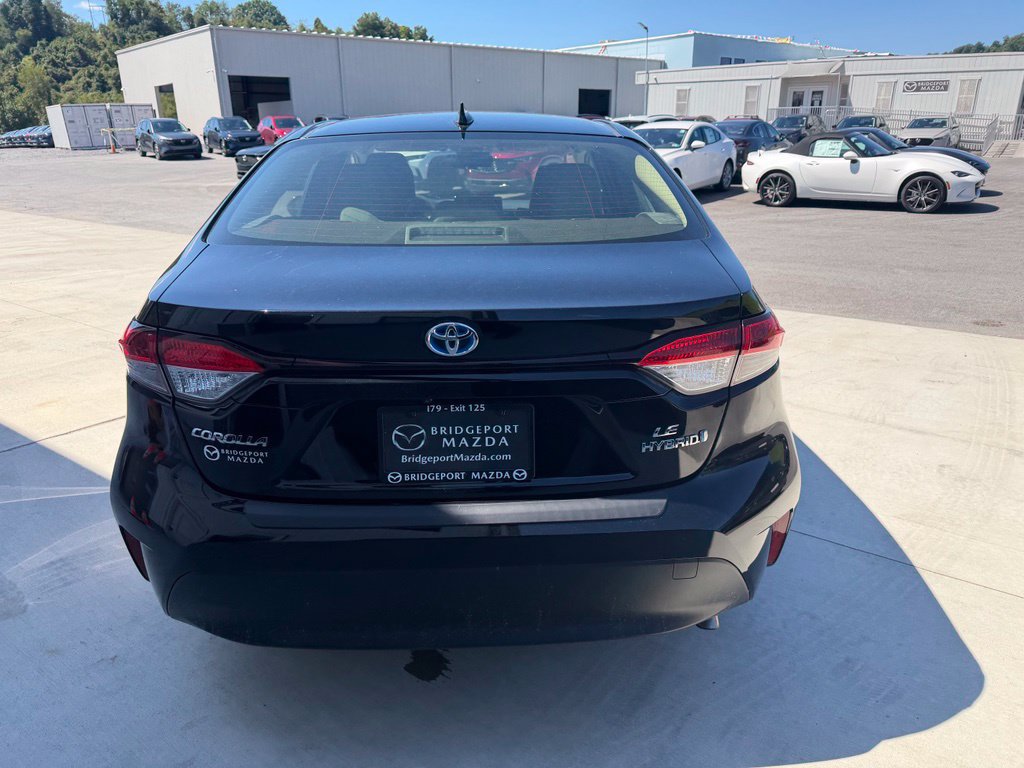 Used 2024 Toyota Corolla LE AWD/4WD image 7