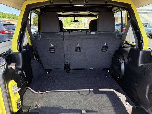 Used 2023 Jeep Wrangler Unlimited Sport AWD/4WD image 23
