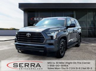 Used 2025 Toyota Sequoia 4WD video 1