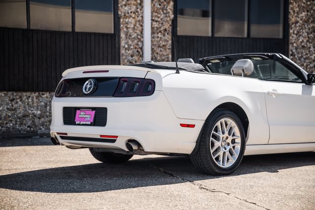Used 2013 Ford Mustang Premium RWD image 44