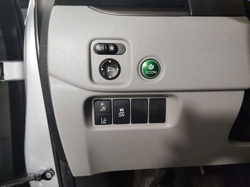 Used 2020 Honda Pilot EX image 17