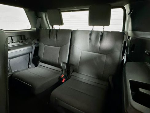 Used 2025 Toyota 4Runner SR5 image 27