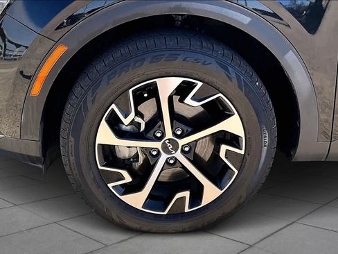 Certified 2023 Kia Sportage EX w/ EX Premium Package image 10