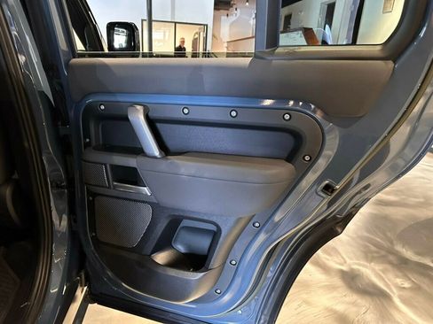 Used 2023 Land Rover Defender 110 X-Dynamic SE AWD/4WD image 29