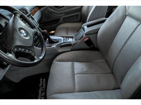 Used 2002 BMW 525i Sedan image 11