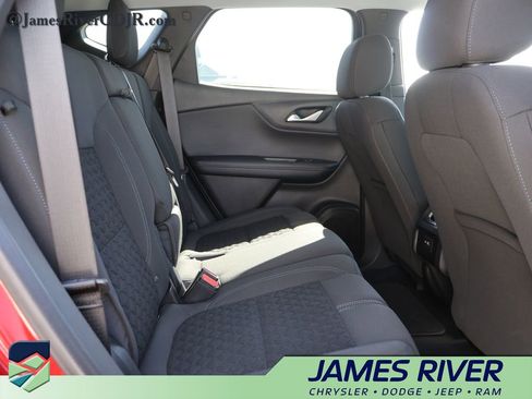 Used 2021 Chevrolet Blazer LT image 12