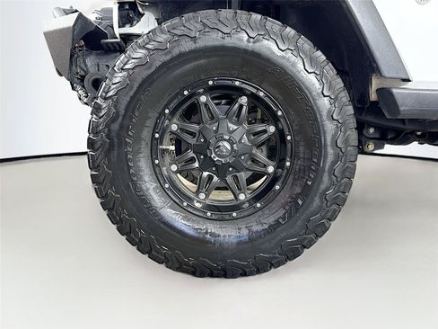 Used 2016 Jeep Wrangler Sport w/ Quick Order Package 24S AWD/4WD image 15