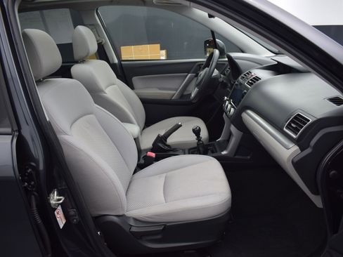 Used 2018 Subaru Forester 2.5i Premium AWD/4WD image 10