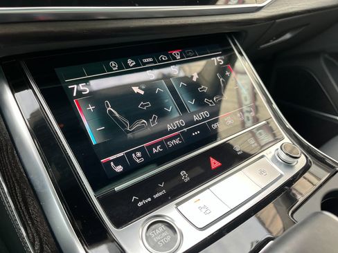 Used 2022 Audi Q8 Prestige image 28