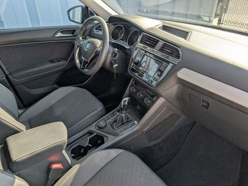 Used 2021 Volkswagen Tiguan S image 29
