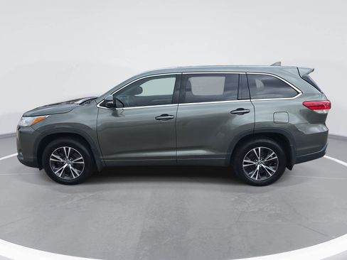 Used 2018 Toyota Highlander Plus image 8