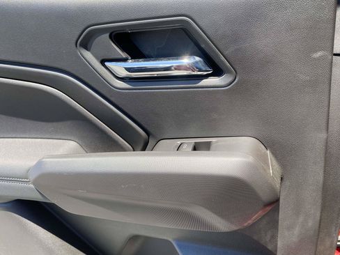 Used 2025 Chevrolet Colorado LT w/ LT Convenience Package AWD/4WD image 14
